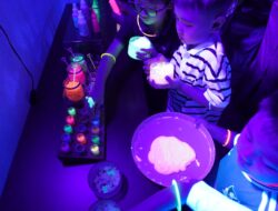 Panbil Group Suskes Gelar ” Neon Slime Adventure ” Acara Kreatif Bagi Anak – Anak