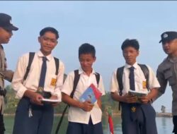 Polisi Menyapa Anak – Anak Di Pesisir Anambas, Kedekatan Dibangun Dari Hal Sederhana